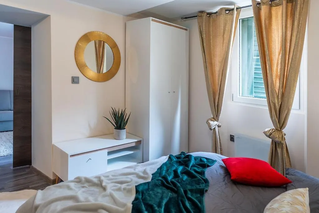 Apartment Residenza Santa Anastasia With Parking Included Verona