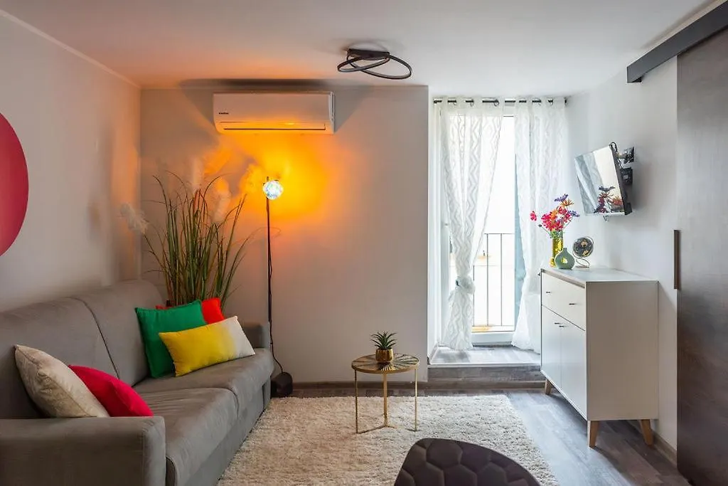 Residenza Santa Anastasia With Parking Included Verona Apartment